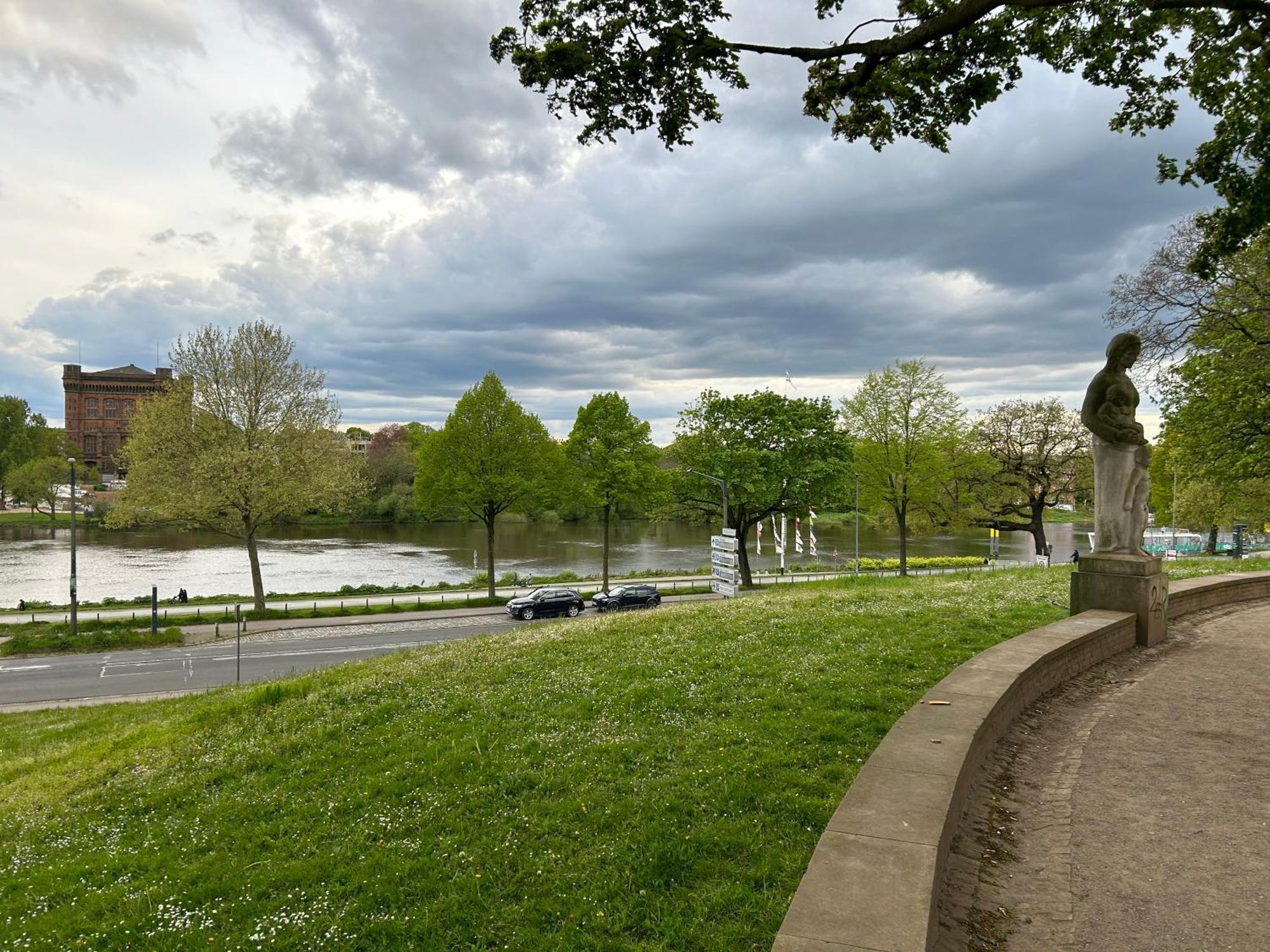 Homey Apartments - Riverside - Mit Weserblick Und Parkplatz Бремен Экстерьер фото
